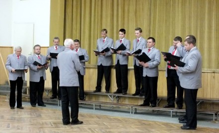 Jubileumi kórustalálkozó Újpesten kép
